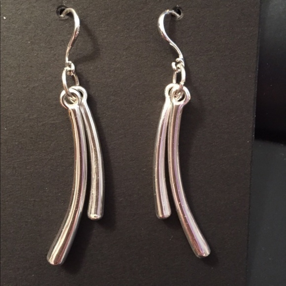 Gorgeous silver earrings